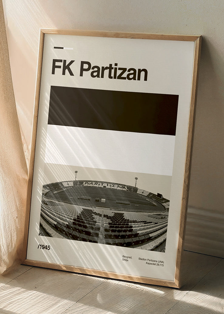 Kvalitetni poster stadiona Partizana sa živopisnim bojama.